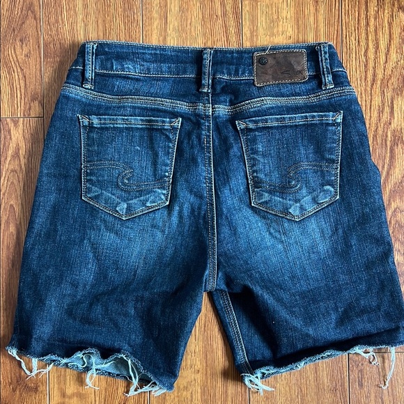 Silver Jeans “Selena” Blue Denim Shorts - Picture 3 of 4